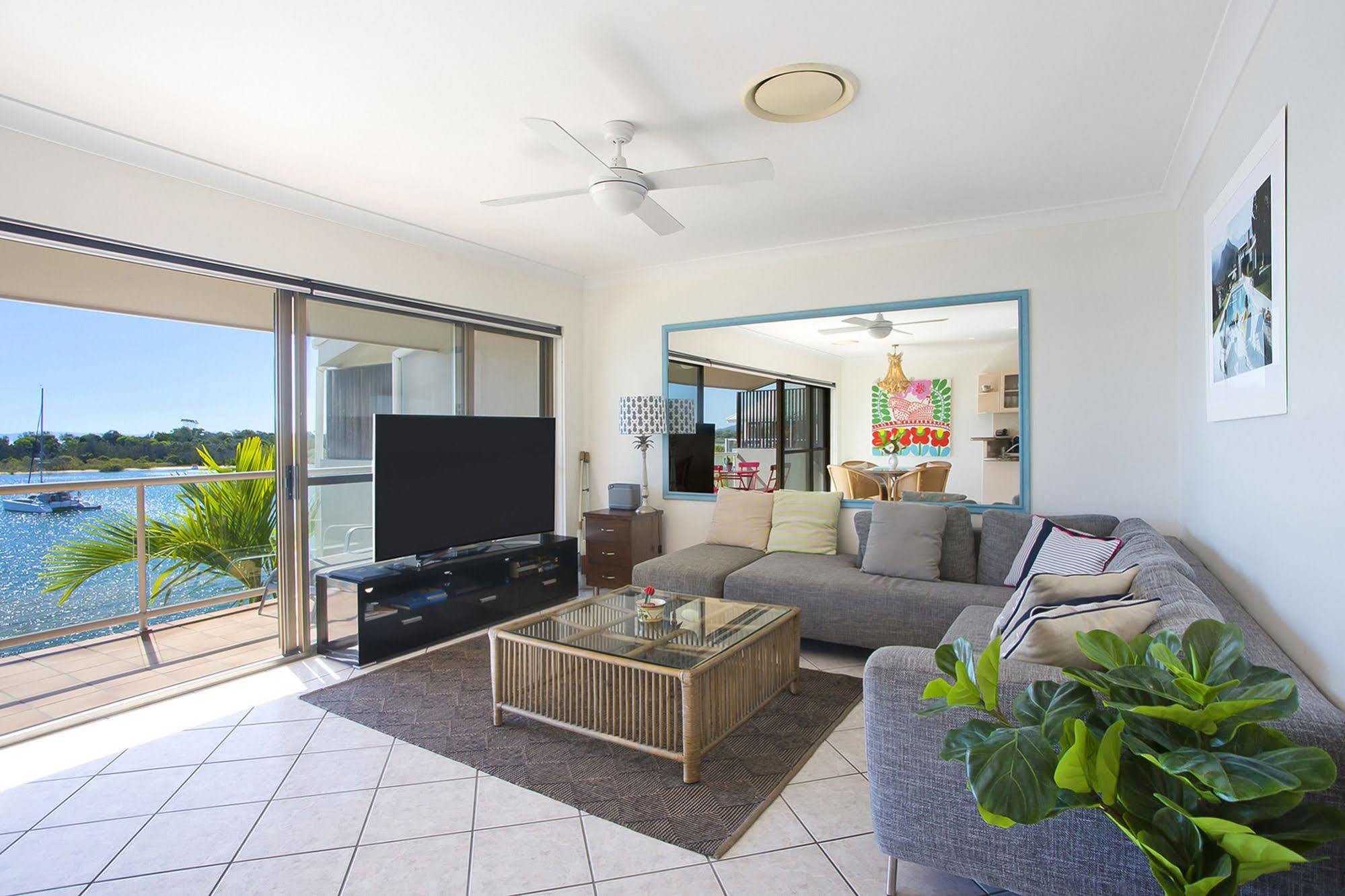 Noosa Shores Resort Bagian luar foto